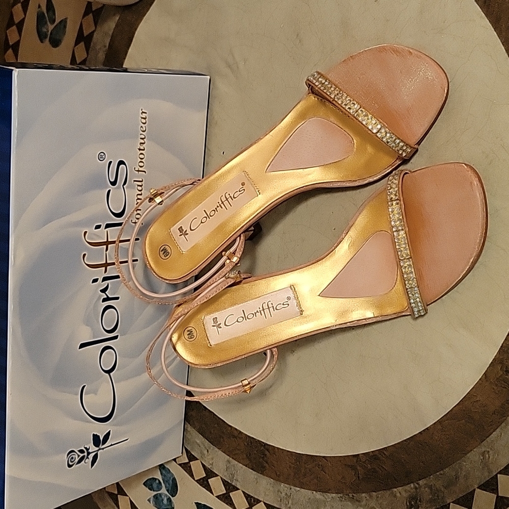 Women size 6 formal footwear Gold